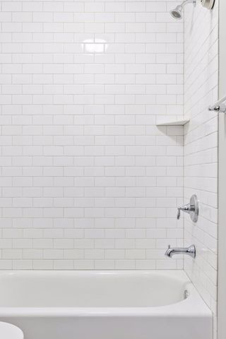 17 Crescent Lane, North Oaks, MN 55127