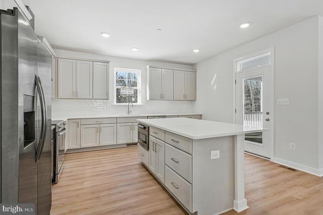 313 COLUMBIA LN, Stevensville, MD 21666