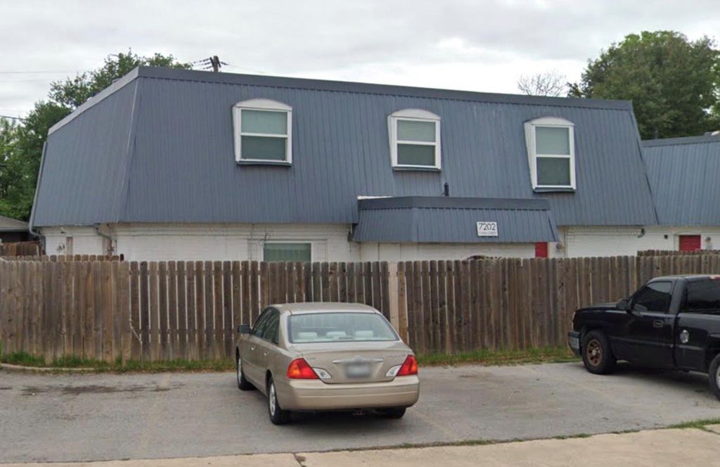 7202 Twin Crest DR 103, Austin, TX 78752