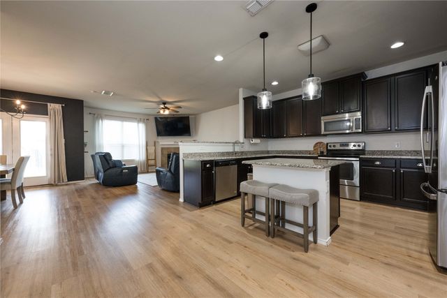 1627 Kawati Way, Krum, TX 76249