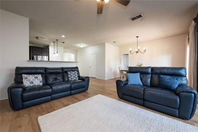 1627 Kawati Way, Krum, TX 76249