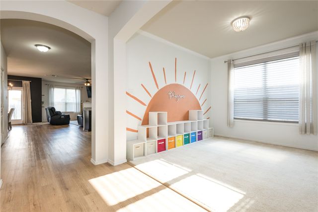 1627 Kawati Way, Krum, TX 76249