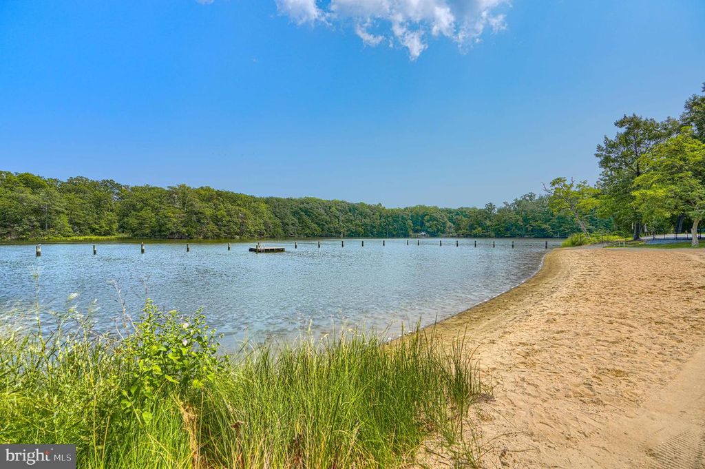 Image 101 of property listing at 1813 POTOMAC RD, Edgewater, MD 21037