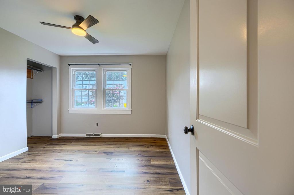 Image 27 of property listing at 1813 POTOMAC RD, Edgewater, MD 21037