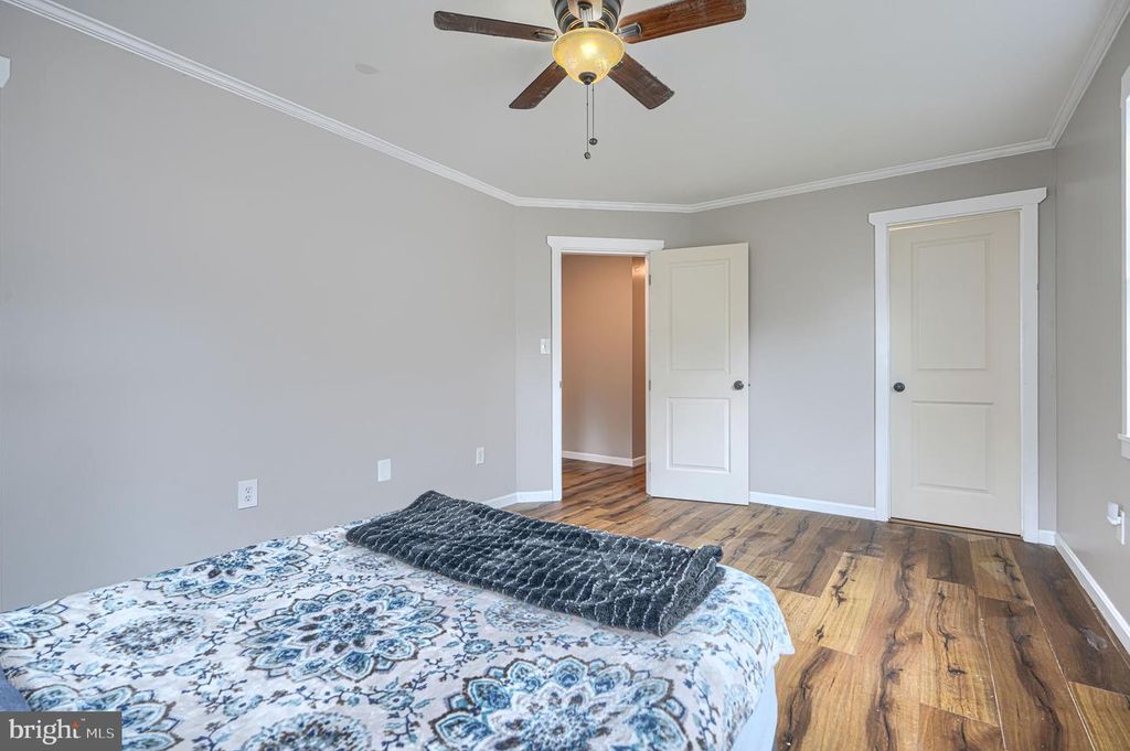 Image 41 of property listing at 1813 POTOMAC RD, Edgewater, MD 21037