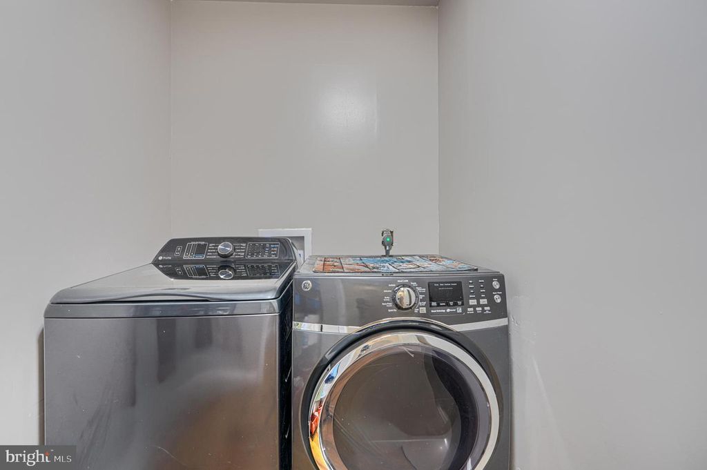 Image 50 of property listing at 1813 POTOMAC RD, Edgewater, MD 21037