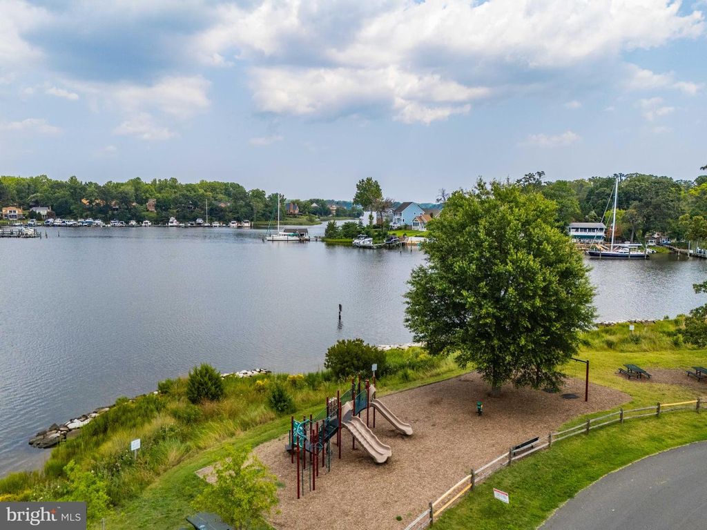 Image 60 of property listing at 1813 POTOMAC RD, Edgewater, MD 21037