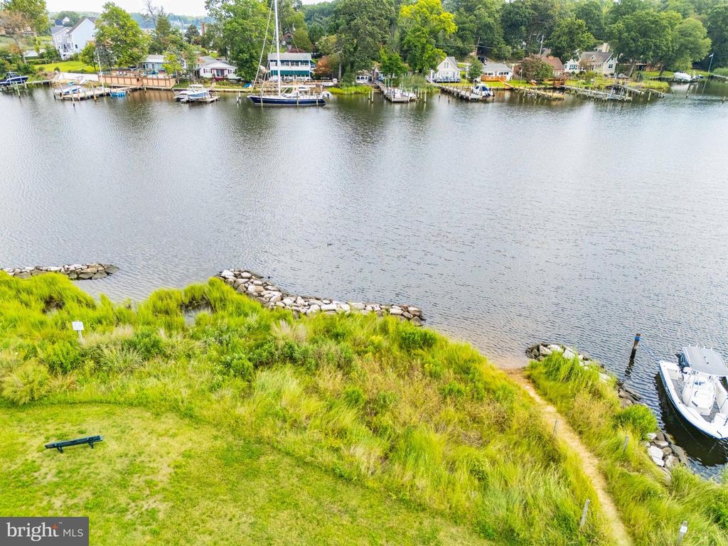 Image 66 of property listing at 1813 POTOMAC RD, Edgewater, MD 21037