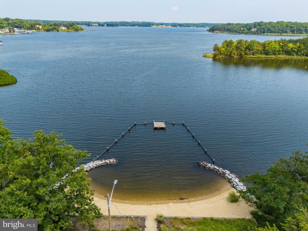 Image 69 of property listing at 1813 POTOMAC RD, Edgewater, MD 21037