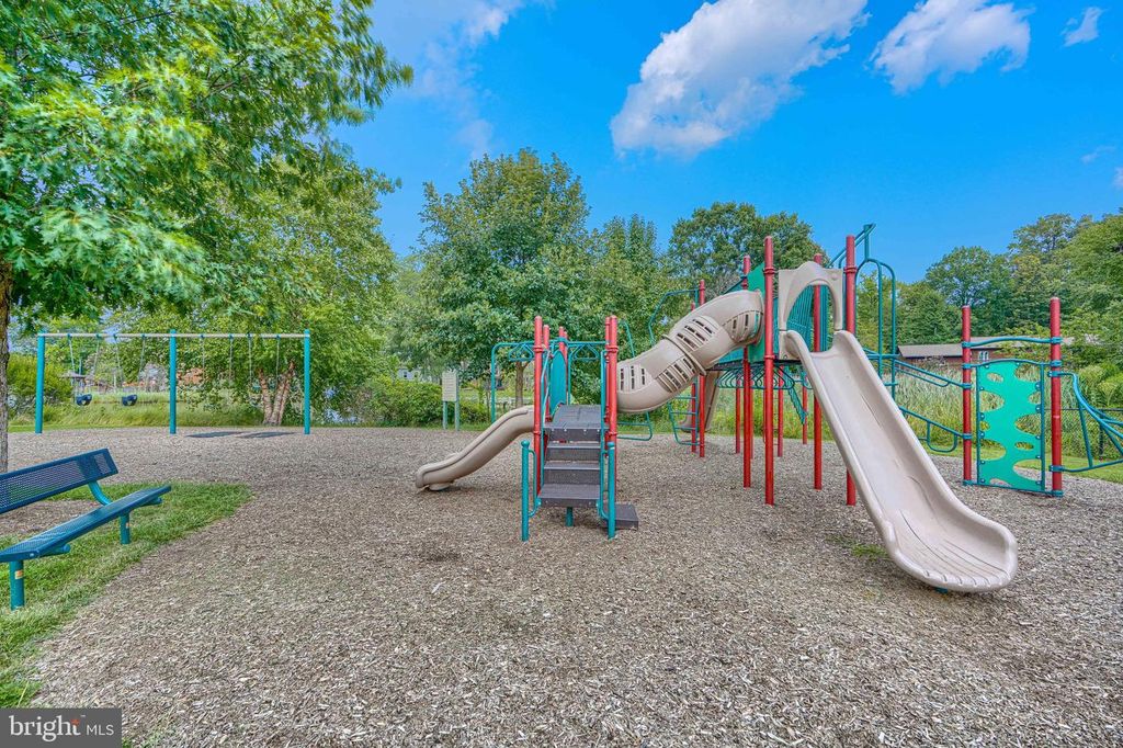 Image 82 of property listing at 1813 POTOMAC RD, Edgewater, MD 21037