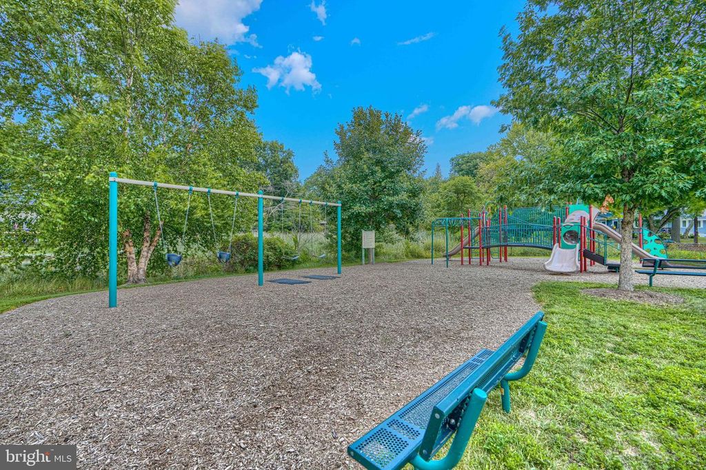 Image 84 of property listing at 1813 POTOMAC RD, Edgewater, MD 21037