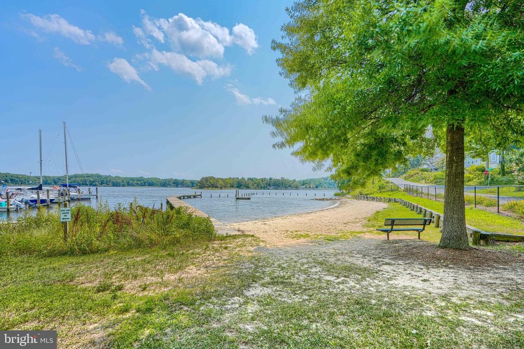 Image 90 of property listing at 1813 POTOMAC RD, Edgewater, MD 21037