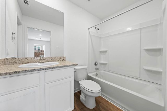 108 Captain Dooley LN, Jarrell, TX 76537