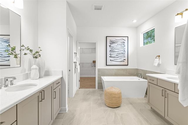 4421 W BAY COURT AVENUE, Tampa, FL 33611