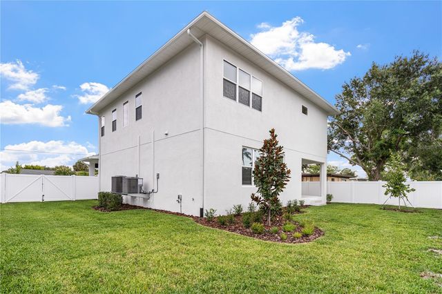 4421 W BAY COURT AVENUE, Tampa, FL 33611