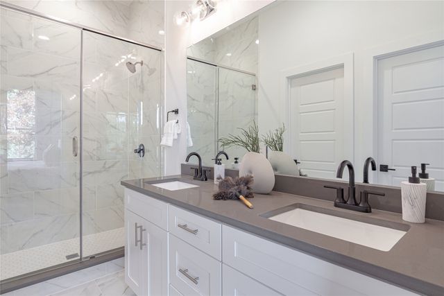 2610 Kimsey 205, Dallas, TX 75235