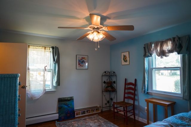31 Lavender Ln, Springfield, MA 01129