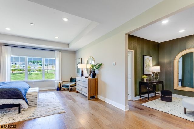 2 Biltmore Ave, East Hanover Twp., NJ 07960
