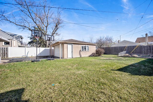 3815 Lawn Avenue, Western Springs, IL 60558