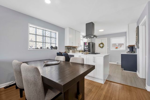 3815 Lawn Avenue, Western Springs, IL 60558