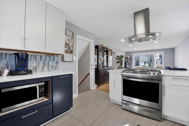 3815 Lawn Avenue, Western Springs, IL 60558