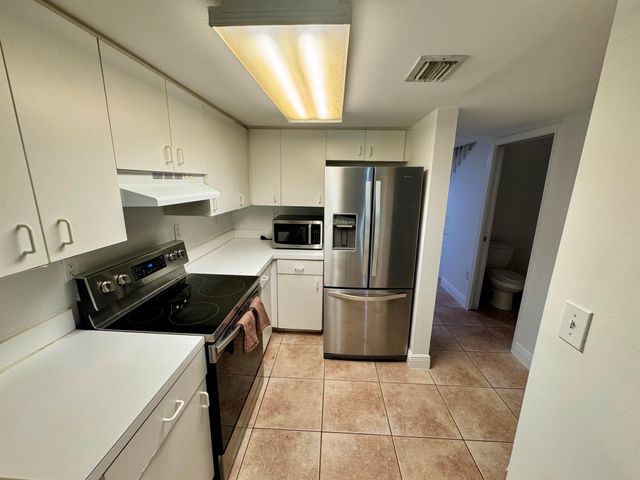 9189 Fontainebleau Boulevard 502, Miami, FL 33172