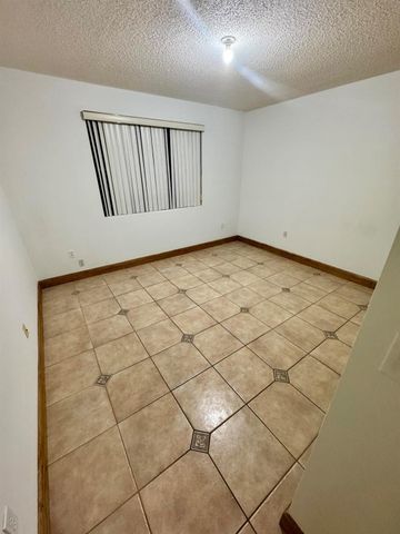 9189 Fontainebleau Boulevard 502, Miami, FL 33172