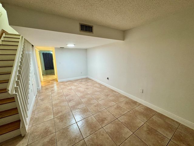 9189 Fontainebleau Boulevard 502, Miami, FL 33172