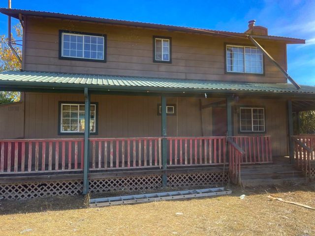 22881 Biggar Ln, Covelo, CA 95428