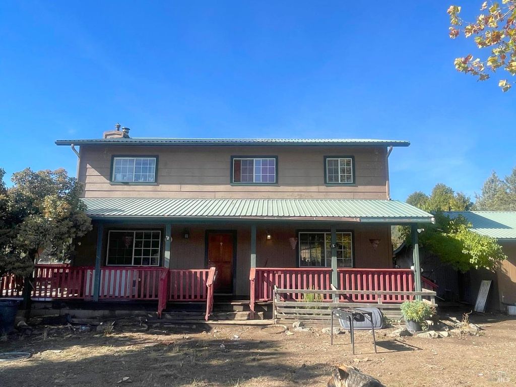 22881 Biggar Ln, Covelo, CA 95428