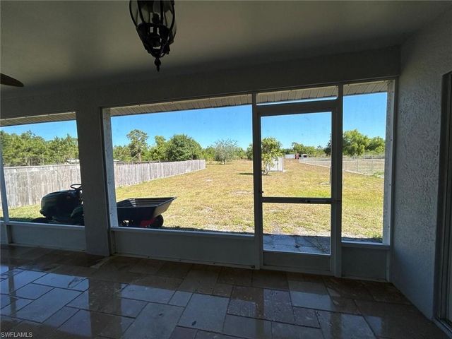 3761 39th AVE NE, Naples, FL 34120