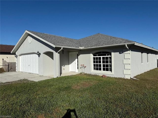 3761 39th AVE NE, Naples, FL 34120