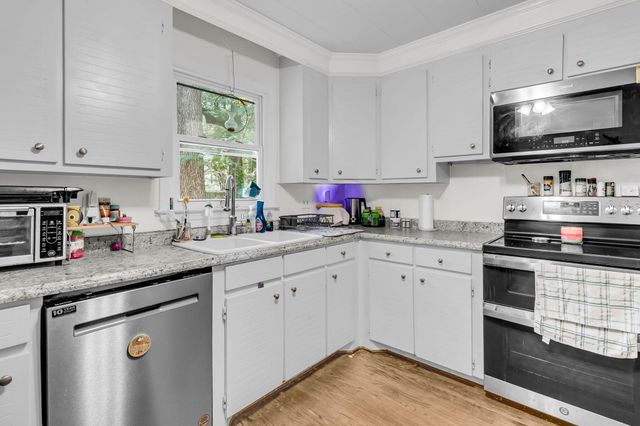 107 Westminster Avenue, Summerville, SC 29485