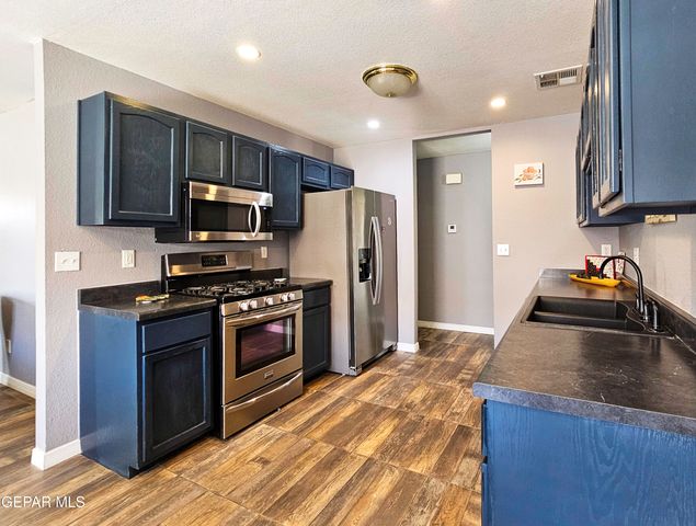 693 DESERT SAGE Drive, Horizon City, TX 79928