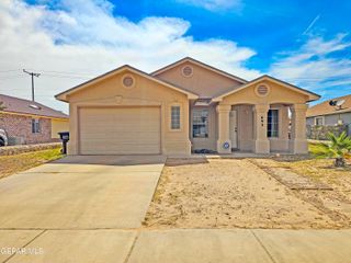 693 DESERT SAGE Drive, Horizon City, TX 79928