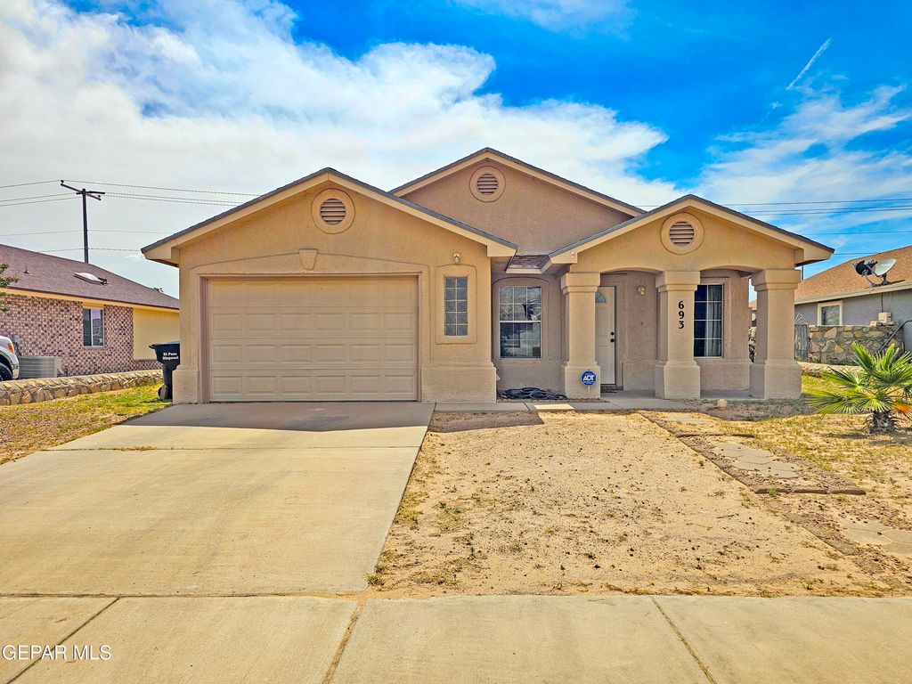 693 DESERT SAGE Drive, Horizon City, TX 79928