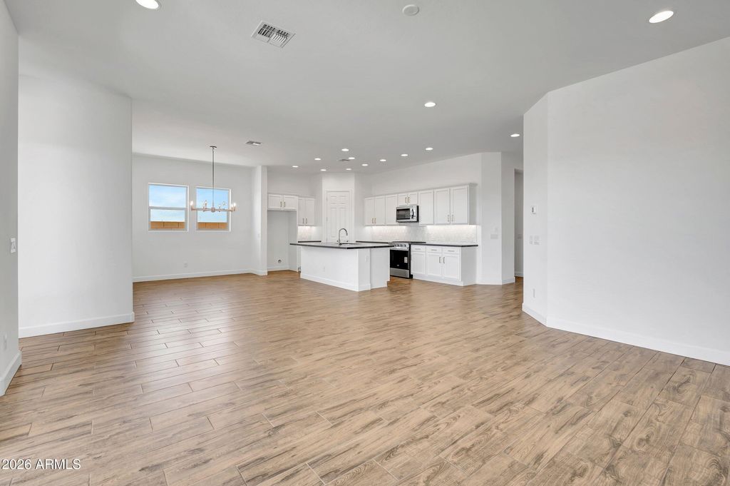 36334 N GRAPEVINE Drive, San Tan Valley, AZ 85140 — photo 4