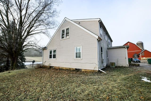 E5190 Sand Hill Road, Reedsburg, WI 53959