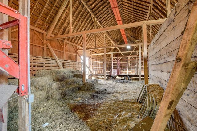 E5190 Sand Hill Road, Reedsburg, WI 53959
