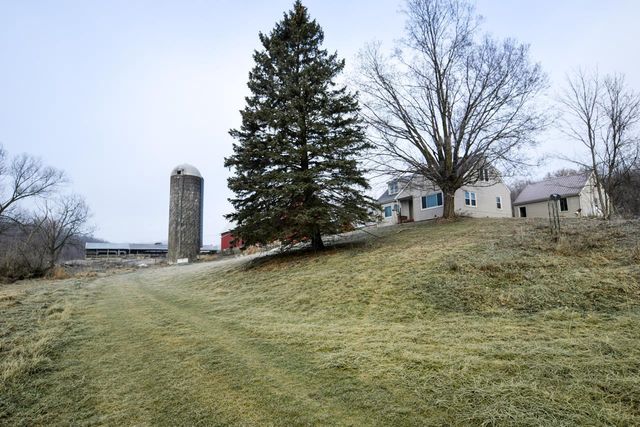 E5190 Sand Hill Road, Reedsburg, WI 53959