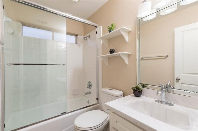 2305 E 19th Street, Mission, TX 78572