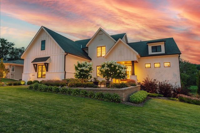 13870 Larsen COURT, Brookfield, WI 53005
