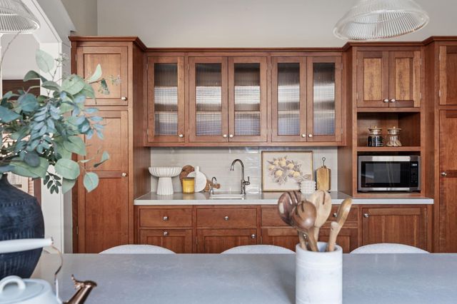 411 Bayland Avenue, Houston, TX 77009