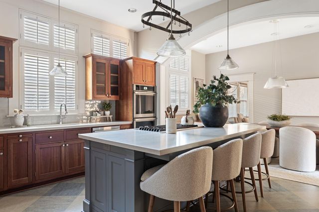 411 Bayland Avenue, Houston, TX 77009