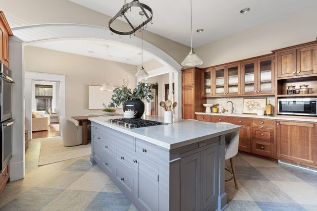 411 Bayland Avenue, Houston, TX 77009