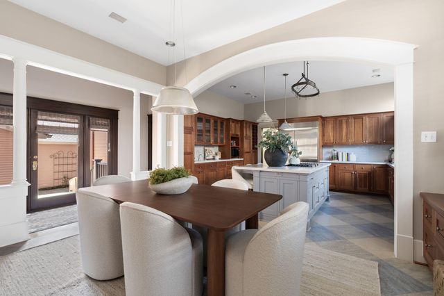 411 Bayland Avenue, Houston, TX 77009