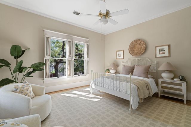 411 Bayland Avenue, Houston, TX 77009