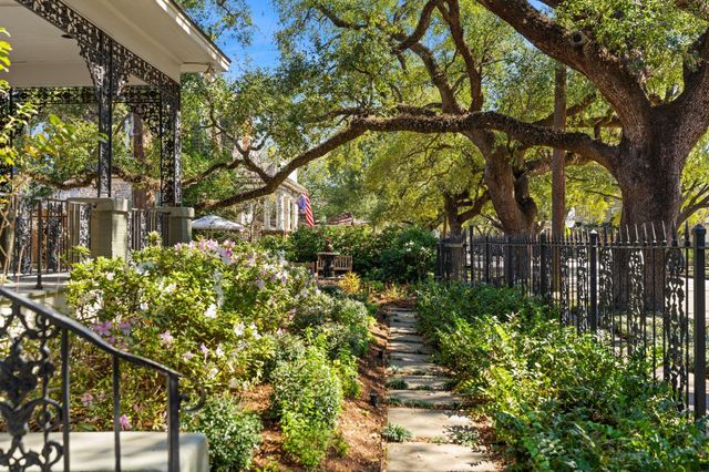 411 Bayland Avenue, Houston, TX 77009