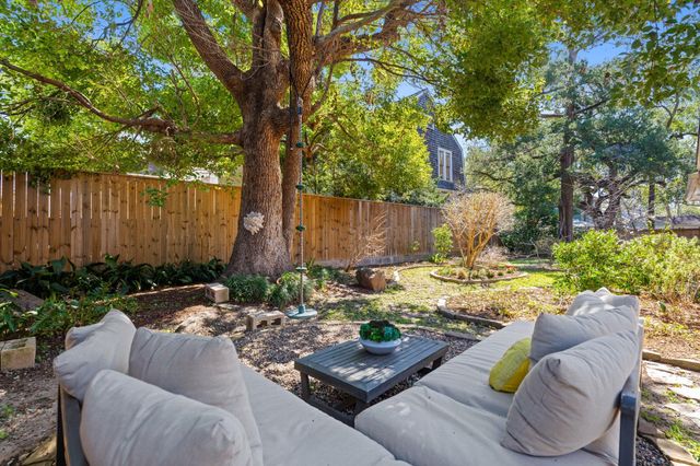 411 Bayland Avenue, Houston, TX 77009