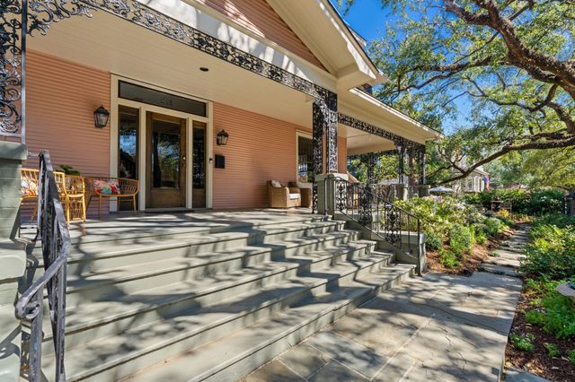 411 Bayland Avenue, Houston, TX 77009